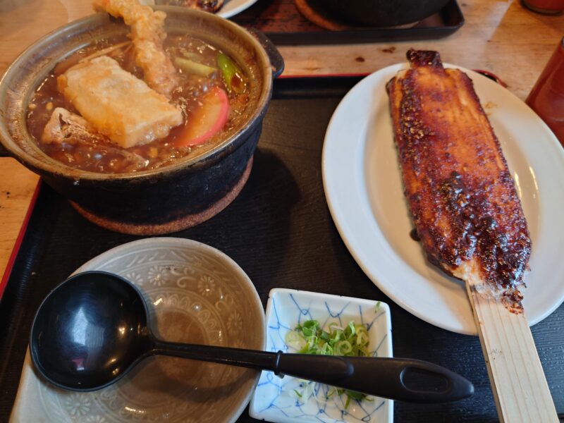 徳川庵の味噌煮込みうどん